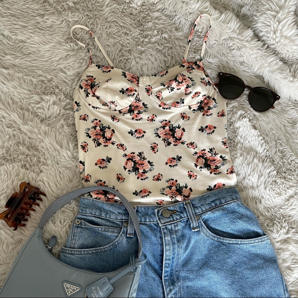 3/$15 NWOT⚡️🌹 Wild Fable Bustier Floral Bodysuit